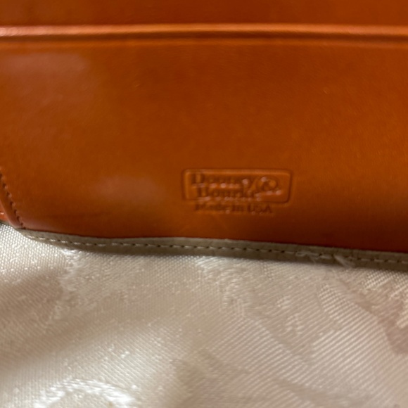 Vintage Dooney & Burke Wallet - Picture 7 of 7
